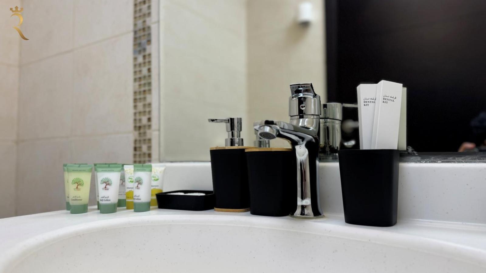 Trendy 1br In Mangrove Place For 3 Guests In Al Reem Abu Dhabi